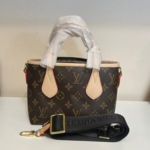 Chic Louis Vuitton Mini Bag in Brown Monogram